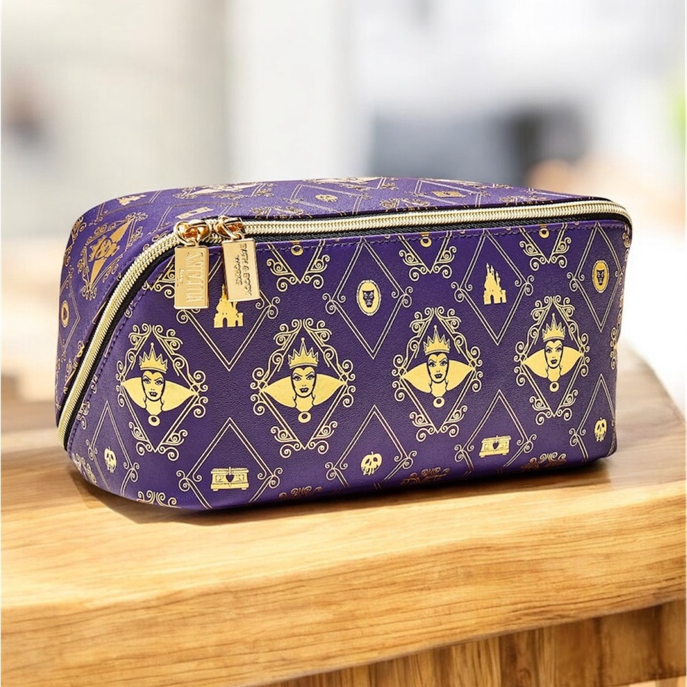 Disney Villains Evil Queen Cosmetic Bag from Bath & Body Works 🆕